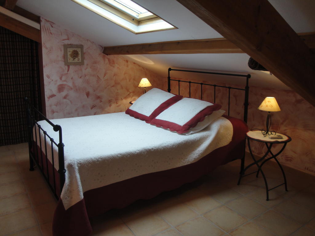 Bastide De La Treille Villa Montaren-et-Saint-Mediers Room photo